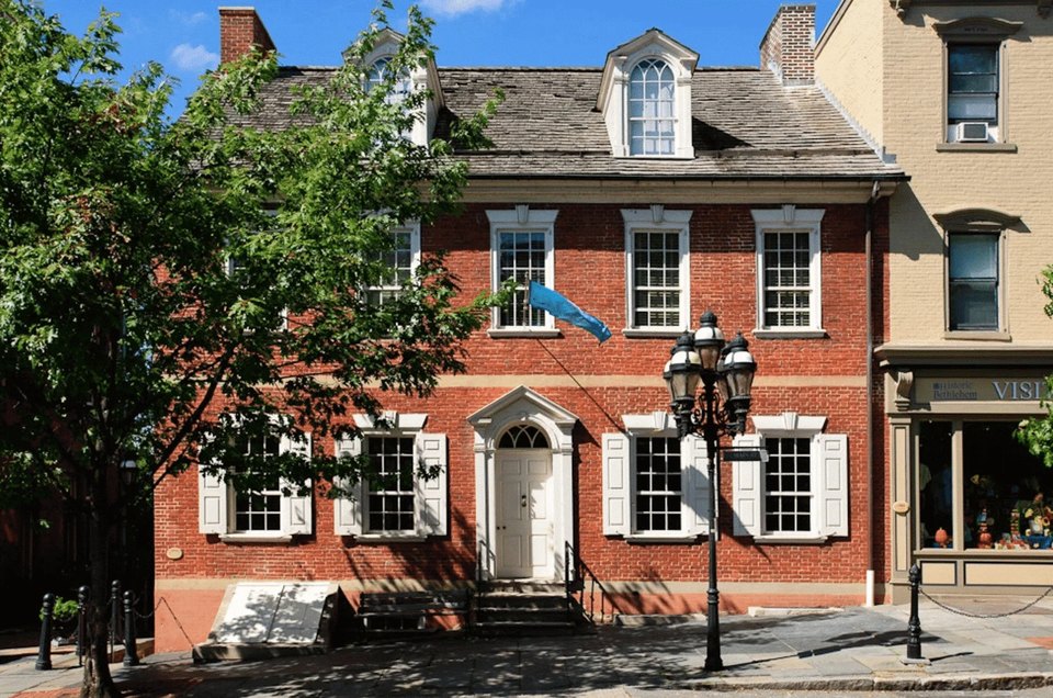 Street view of the 1810 Goundie House