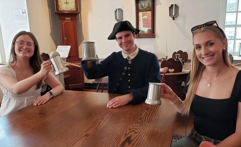 Ales & Tales: Revolutionary Pub Walking Tour