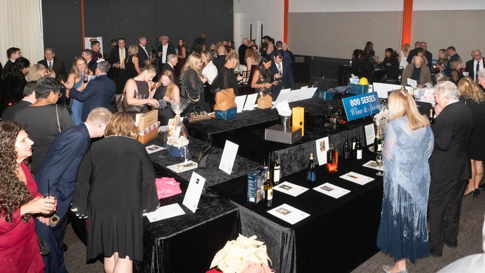 Holiday Dinner & Auction