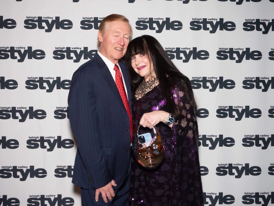 Holiday Dinner & Auction