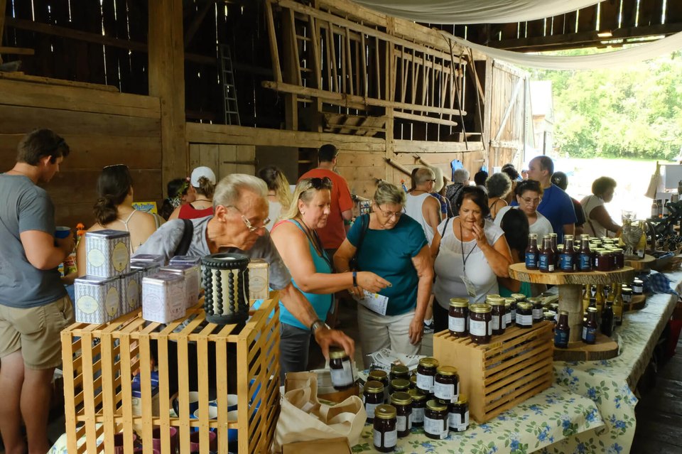 Blueberry Festival Returns to Burnside Plantation July 19-20 for 38th Fun-Filled Year